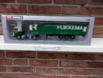 Volvo  F12  van  Flikkema  uit Spijk. { Gr.}